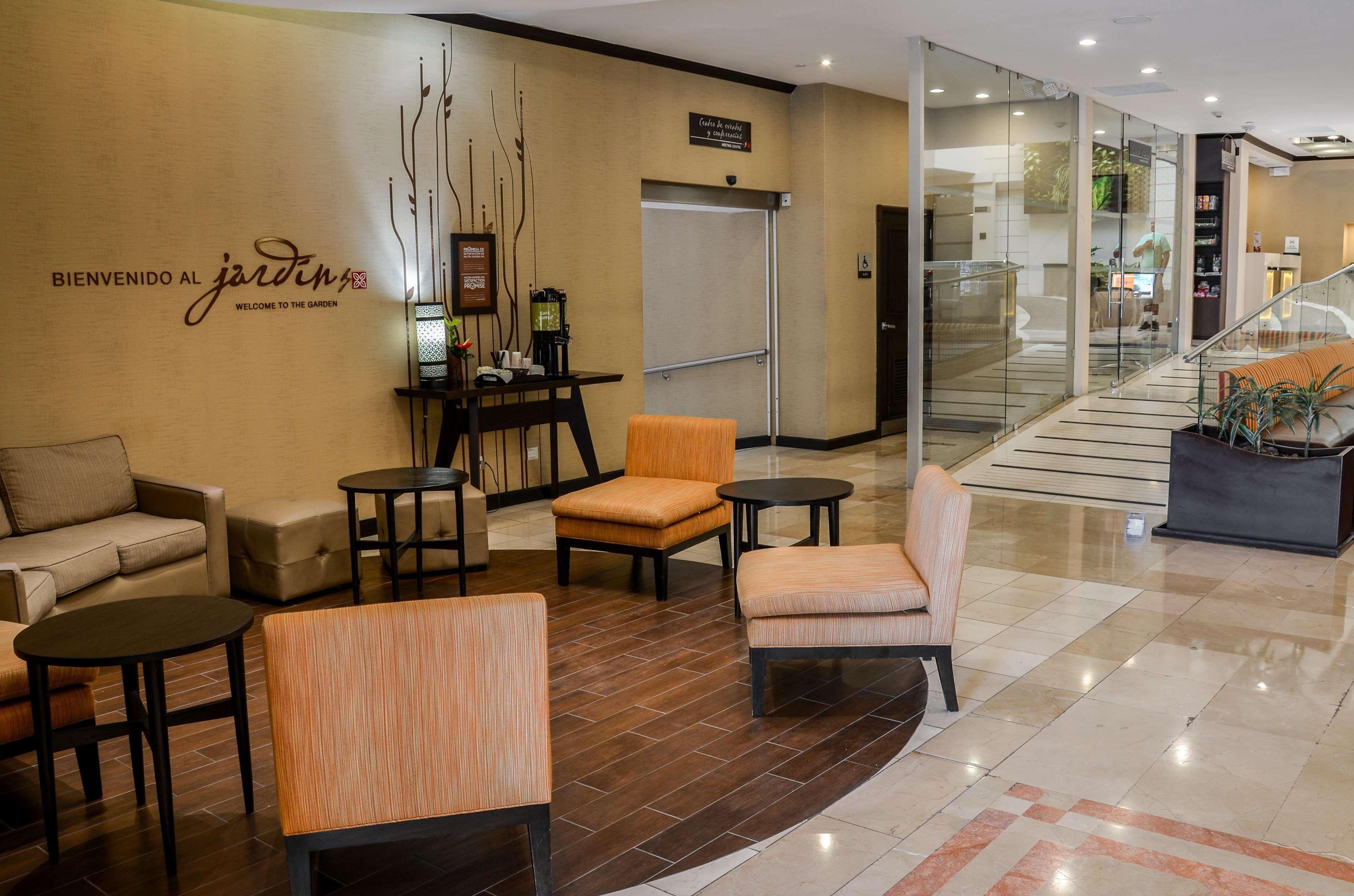 Hilton Garden Inn Guatemala City Exterior photo